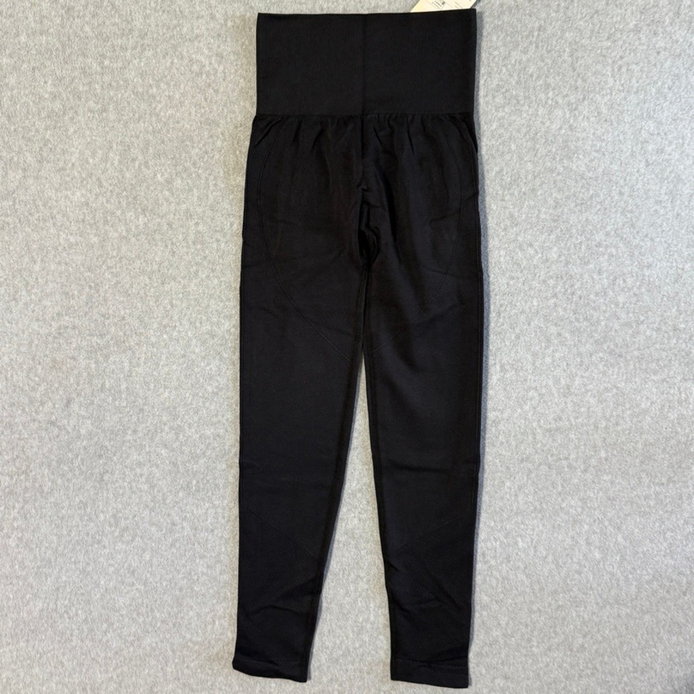 Halara Leggings Athleisure XS Black New Scrunch Butt High Waist 7/8 Seamless